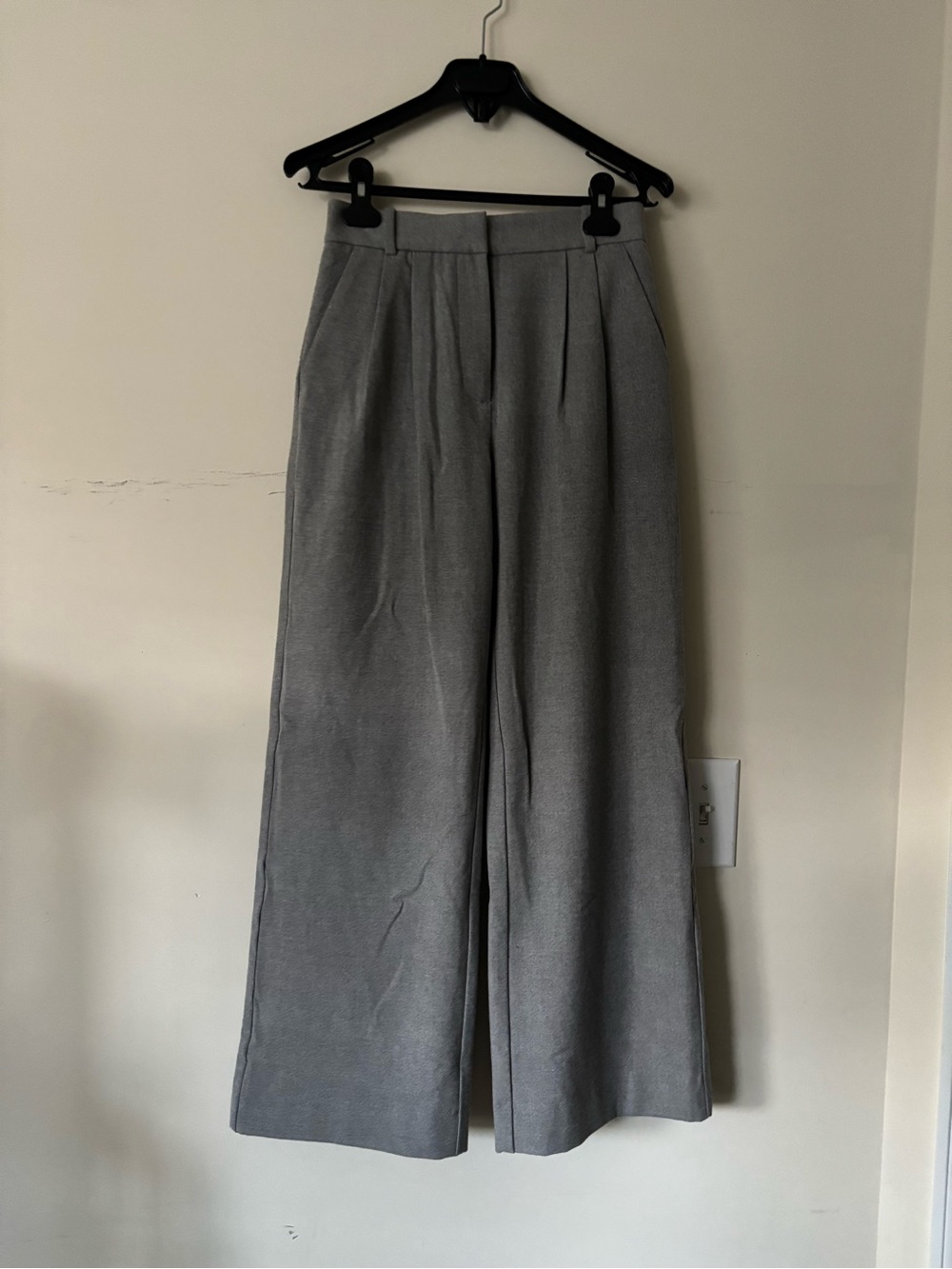 Abercrombie & Fitch Wide Leg Pleated Trouser - Gray (24/00S)